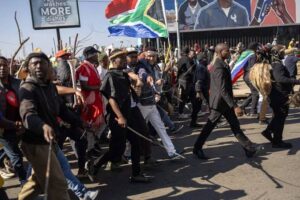 Cries, Panic and Paralysis: Foreigners Stranded in South&hellip;