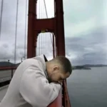 MIRACLE AT THE GOLDEN GATE: MAN SURVIVES 220FT SUICIDE PLUNGE WITH HELP OF “GUARDIAN ANGEL” SEA LION!