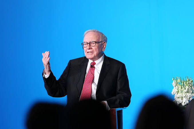 The Leadership Rule Warren Buffett Says Never Changes — And Why It’s Your Ultimate Secret to Success