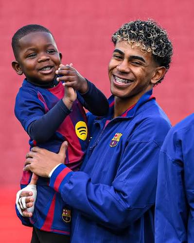 ‘Spain’s Superstar Fan’: Lamine Yamal’s Little Brother Takes World Cup by Storm