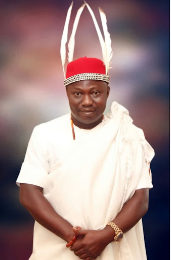 LORD HAVE MERCY!!: OBA MMADUKA ARUBALUEZEAMA ASSASSINATED IN AGULU, ANAMBRA STATE!