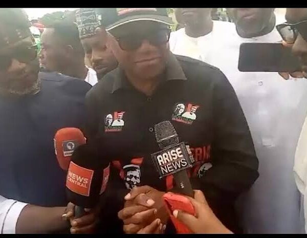 DEMOCRACY UNDER SIEGE! Mob Ambushes Peter Obi’s Convoy&hellip;