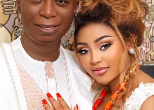 🚨BREAKING: REGINA DANIELS SECRETLY RECONCILES WITH HER HUSBAND&hellip;