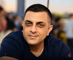 From a $25,000 Loan to a Multi-Million-Dollar Industrial Empire: The Remarkable Journey of Ghanaian Tycoon Manoj Lakhiani